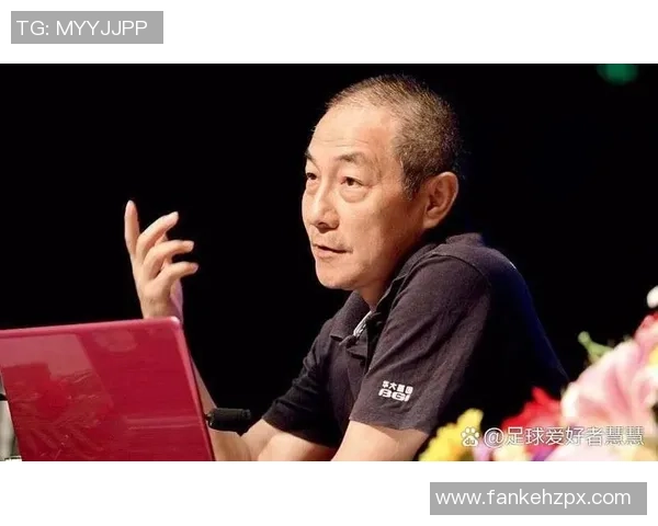 足球巨星背后的奋斗与荣耀:他们如何书写传奇人生